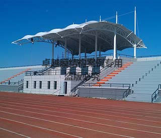 長春一汽高等?？茖W校操場膜結構看臺