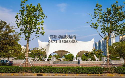 某地張拉膜膜結(jié)構建筑
