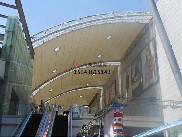 淮坊市膜結(jié)構(gòu)雨棚工程設計施工案例 　　