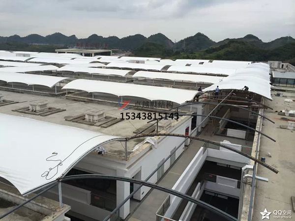 煙臺市膜結(jié)構(gòu)雨棚工程設計施工案例 　　