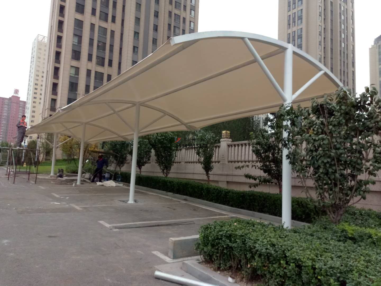 晉中介休市御龍灣膜結(jié)構車棚案例