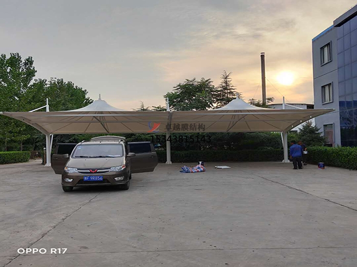 安陽鑫建化工膜結(jié)構汽車棚案例